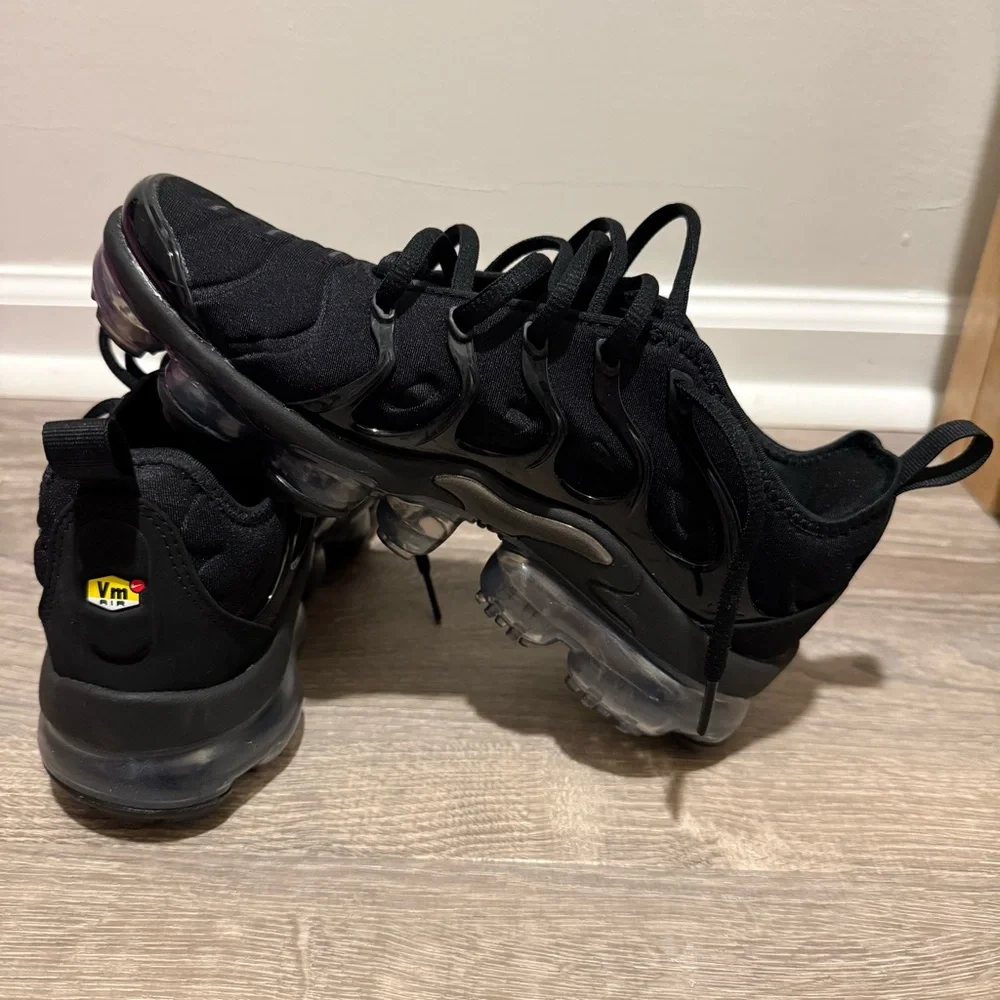 Nike Air VaporMax Plus SE - Picture 9 of 16